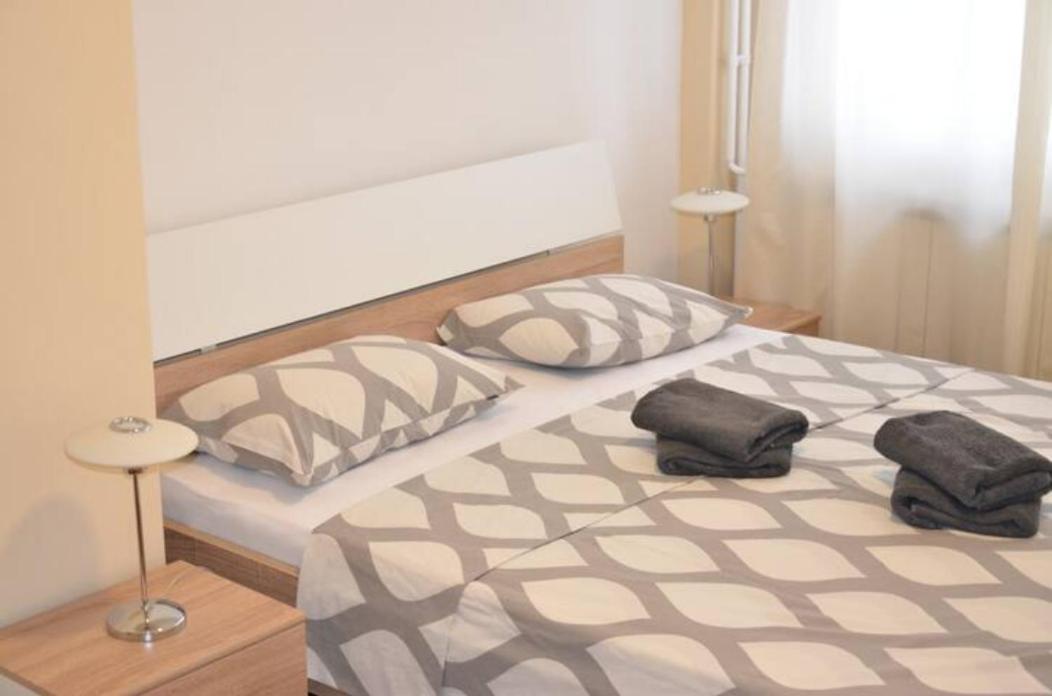 Apartments Sat เบลเกรด ภายนอก รูปภาพ