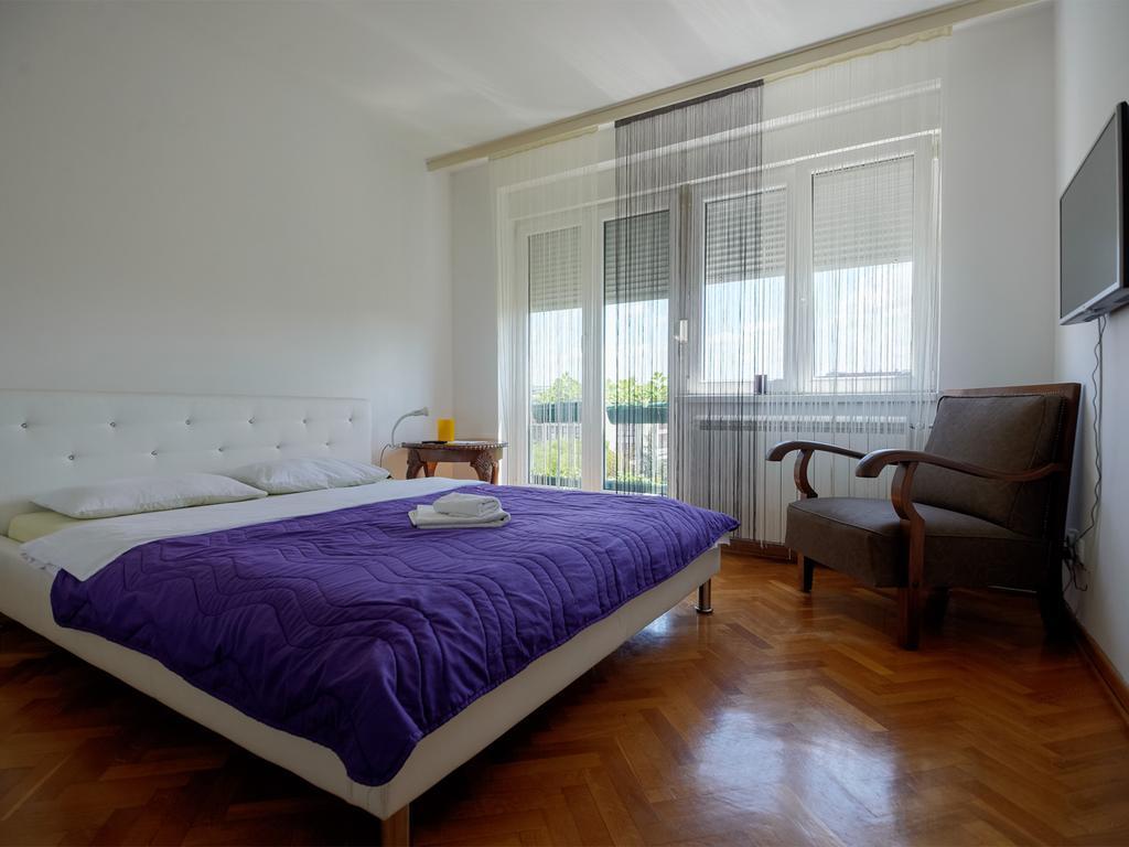 Apartments Sat เบลเกรด ภายนอก รูปภาพ